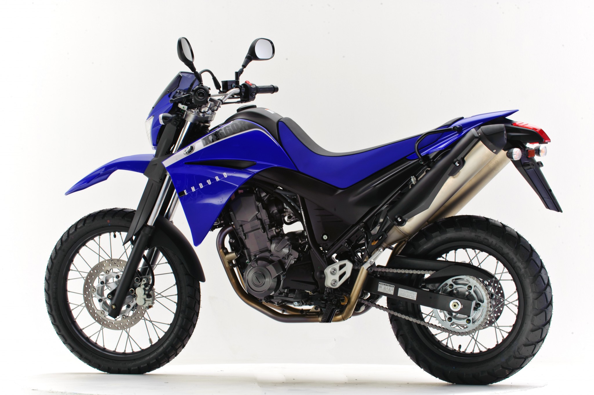 Yamaha XT660R 2012 Azul do outro lado | Motos Blog